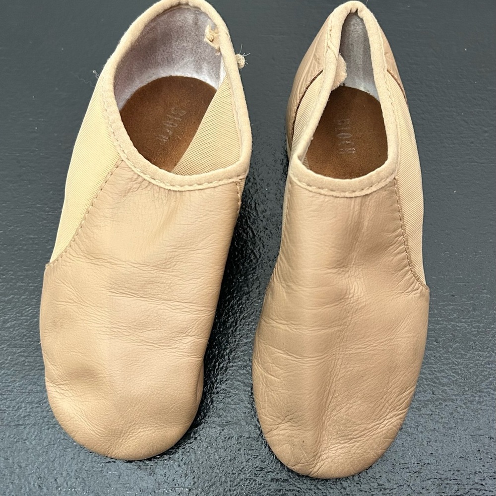 Girls jazz shoes size 11.5